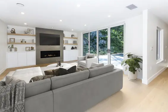 4002 Bayridge Avenue, West Vancouver For Sale - image 5