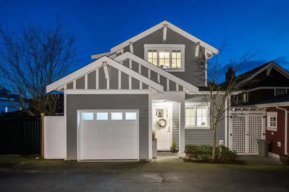 1421 Gordon Avenue, West Vancouver For Sale - image 2