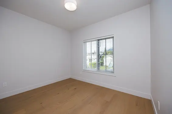 229 East 22nd Street, North Vancouver For Sale - image 33