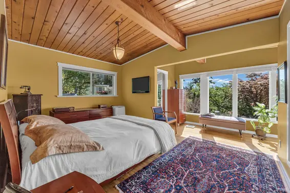 4323 Valencia Avenue, North Vancouver For Sale - image 10