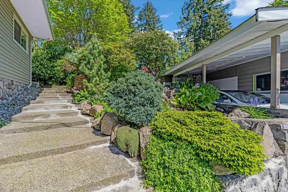 4323 Valencia Avenue, North Vancouver For Sale - image 17