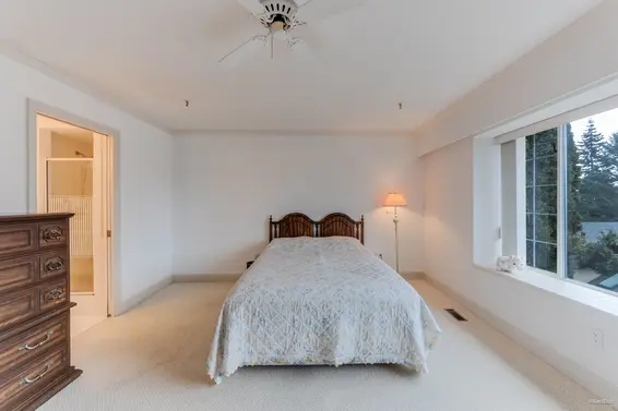 4856 Headland Drive, West Vancouver For Sale - image 13