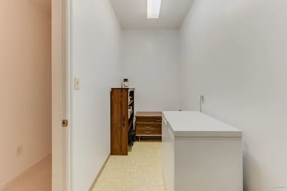 4856 Headland Drive, West Vancouver For Sale - image 28