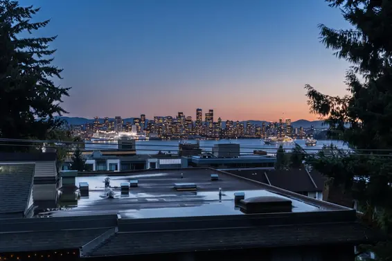 302 211 West 3rd Street, North Vancouver For Sale - image 2