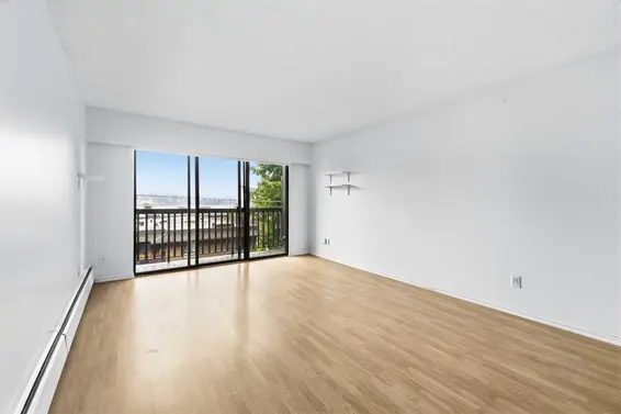 302 211 West 3rd Street, North Vancouver For Sale - image 3