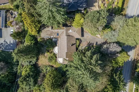 764 Eyremount Drive, West Vancouver For Sale - image 8