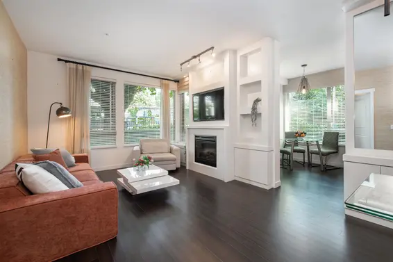 116 119 West 22nd Street, North Vancouver For Sale - image 3