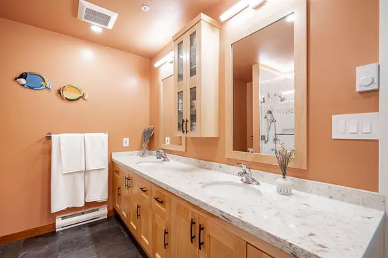 402 1281 Parkgate Avenue, North Vancouver For Sale - image 23