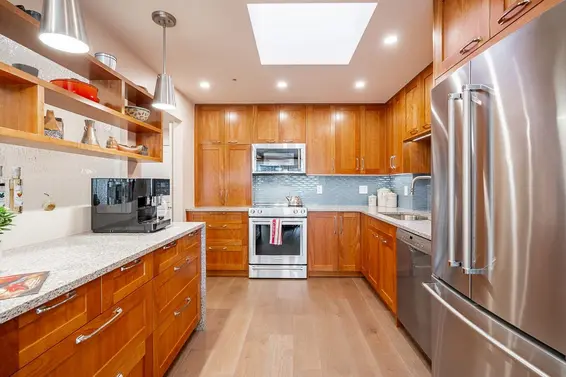 402 1281 Parkgate Avenue, North Vancouver For Sale - image 6