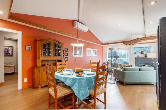 402 1281 Parkgate Avenue, North Vancouver For Sale - image 8