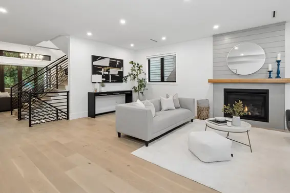 1260 Plateau Drive, North Vancouver For Sale - image 15