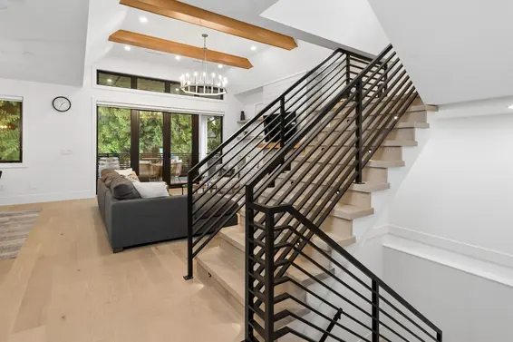 1260 Plateau Drive, North Vancouver For Sale - image 19