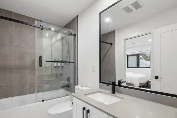 1260 Plateau Drive, North Vancouver For Sale - image 27