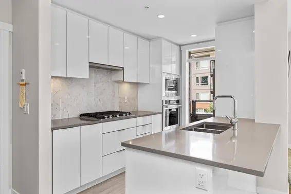 212 2663 Library Lane, North Vancouver For Sale - image 10