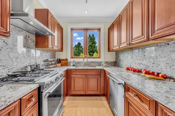950 Greenwood Road, West Vancouver For Sale - image 13