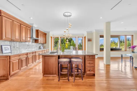 950 Greenwood Road, West Vancouver For Sale - image 9