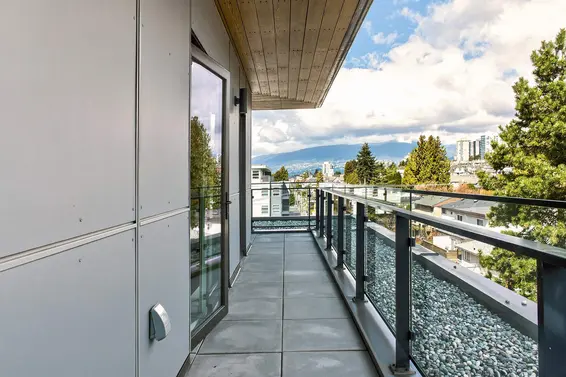 519 422 East 3rd Street, North Vancouver For Sale - image 12