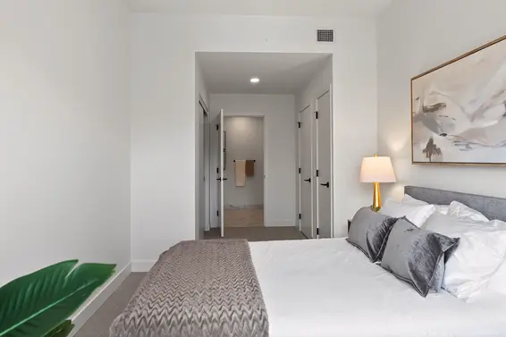 519 422 East 3rd Street, North Vancouver For Sale - image 16