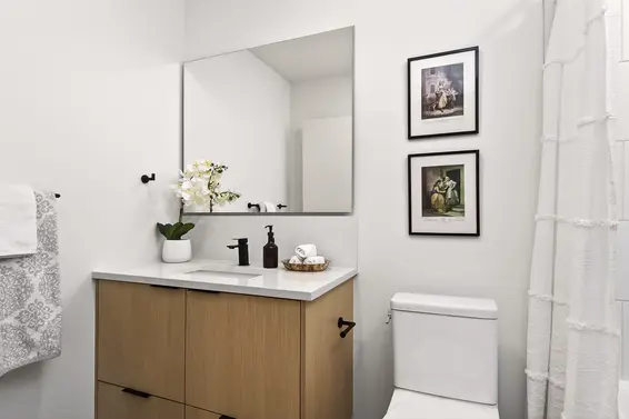 519 422 East 3rd Street, North Vancouver For Sale - image 21