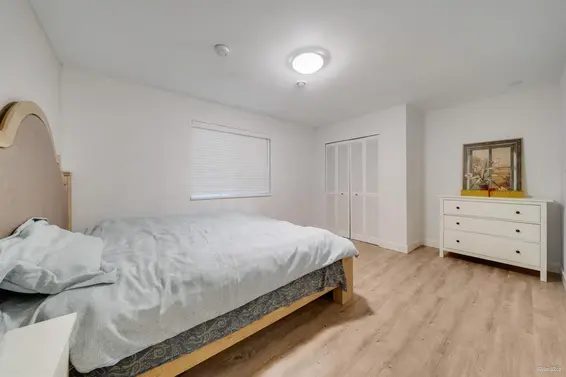8515 Ansell Place, West Vancouver For Sale - image 30