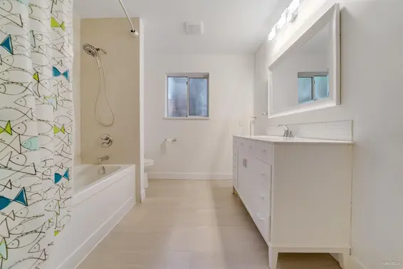 8515 Ansell Place, West Vancouver For Sale - image 31