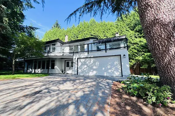 8515 Ansell Place, West Vancouver For Sale - image 38