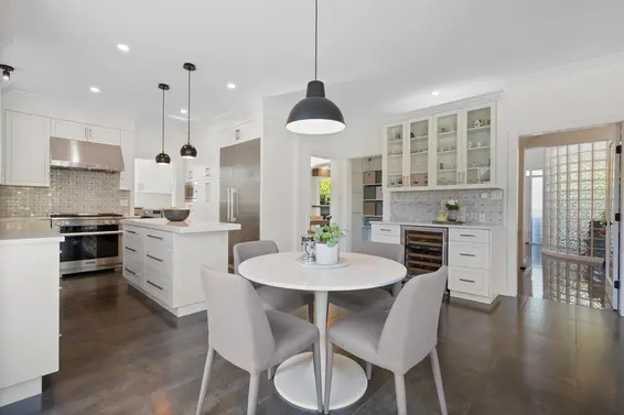 917 Wavertree Road, North Vancouver For Sale - image 12