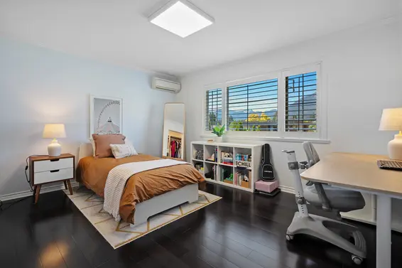 917 Wavertree Road, North Vancouver For Sale - image 36
