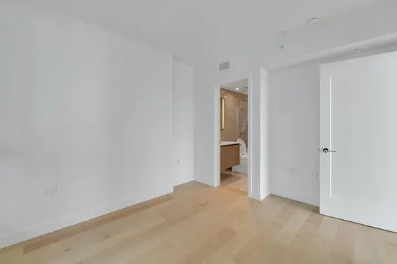 408 135 East 13th Street, North Vancouver For Sale - image 18