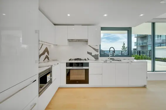408 135 East 13th Street, North Vancouver For Sale - image 8