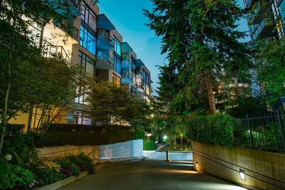 206 135 West 2nd Street, North Vancouver For Sale - image 9