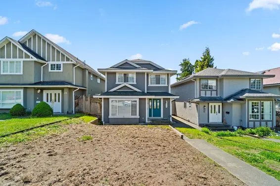 229 East 20th Street, North Vancouver