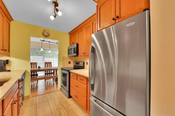 302 555 West 28th Street, North Vancouver For Sale - image 11