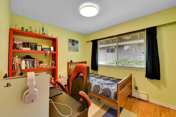 302 555 West 28th Street, North Vancouver For Sale - image 20