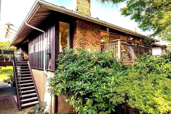 302 555 West 28th Street, North Vancouver For Sale - image 24