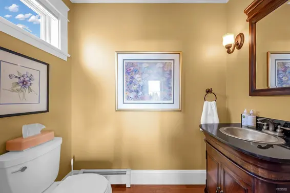 255 West 6th Street, North Vancouver For Sale - image 17