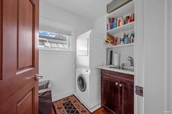 255 West 6th Street, North Vancouver For Sale - image 26