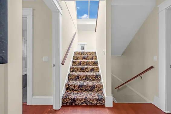 255 West 6th Street, North Vancouver For Sale - image 27