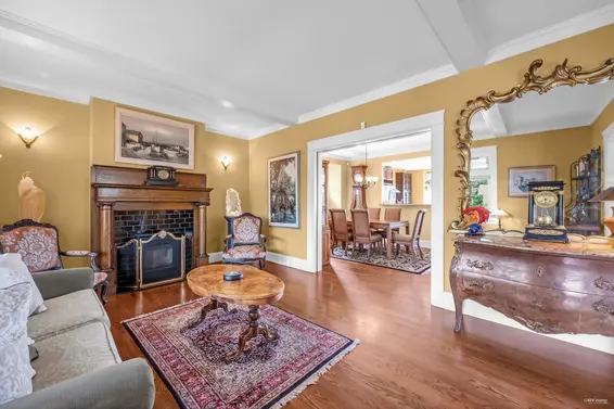 255 West 6th Street, North Vancouver For Sale - image 7