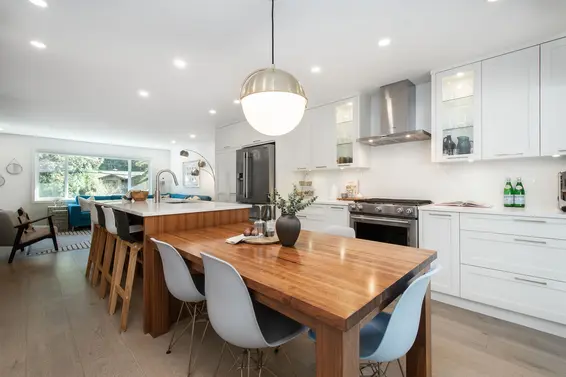 3981 Lynn Valley Road, North Vancouver For Sale - image 14