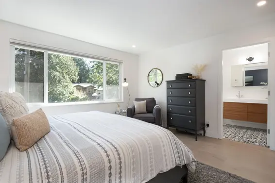 3981 Lynn Valley Road, North Vancouver For Sale - image 21