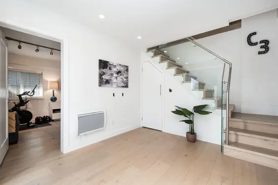 3981 Lynn Valley Road, North Vancouver For Sale - image 28