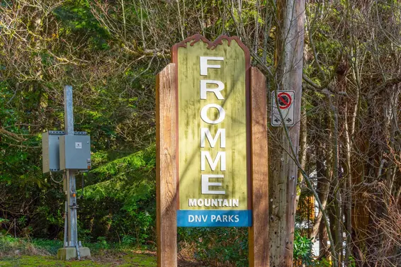 3981 Lynn Valley Road, North Vancouver For Sale - image 38