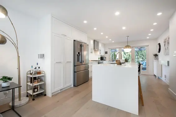 3981 Lynn Valley Road, North Vancouver For Sale - image 7