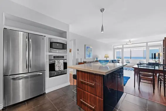 64 2212 Folkestone Way, West Vancouver