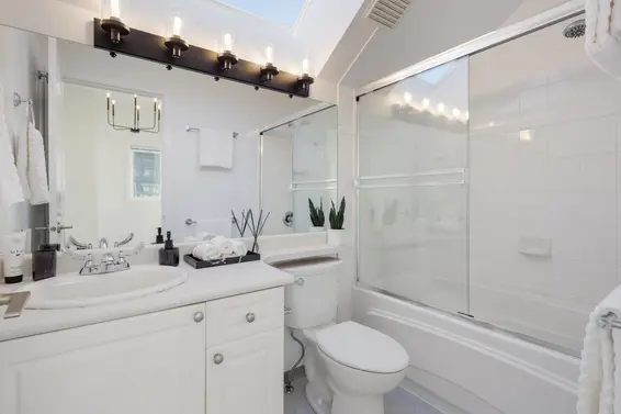 104 East 26th Street, North Vancouver For Sale - image 10