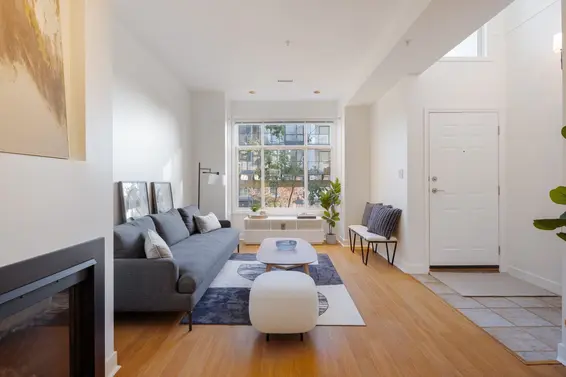 104 East 26th Street, North Vancouver For Sale - image 2
