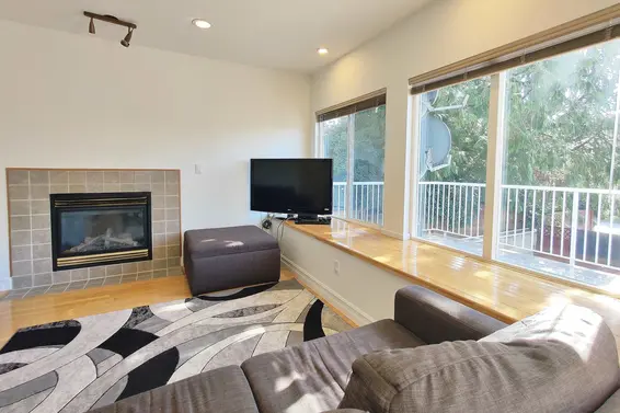 561 West 28th Street, North Vancouver For Sale - image 8
