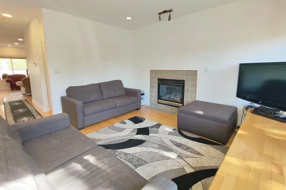 561 West 28th Street, North Vancouver For Sale - image 9