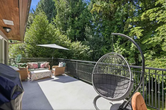 3693 Regent Avenue, North Vancouver For Sale - image 17